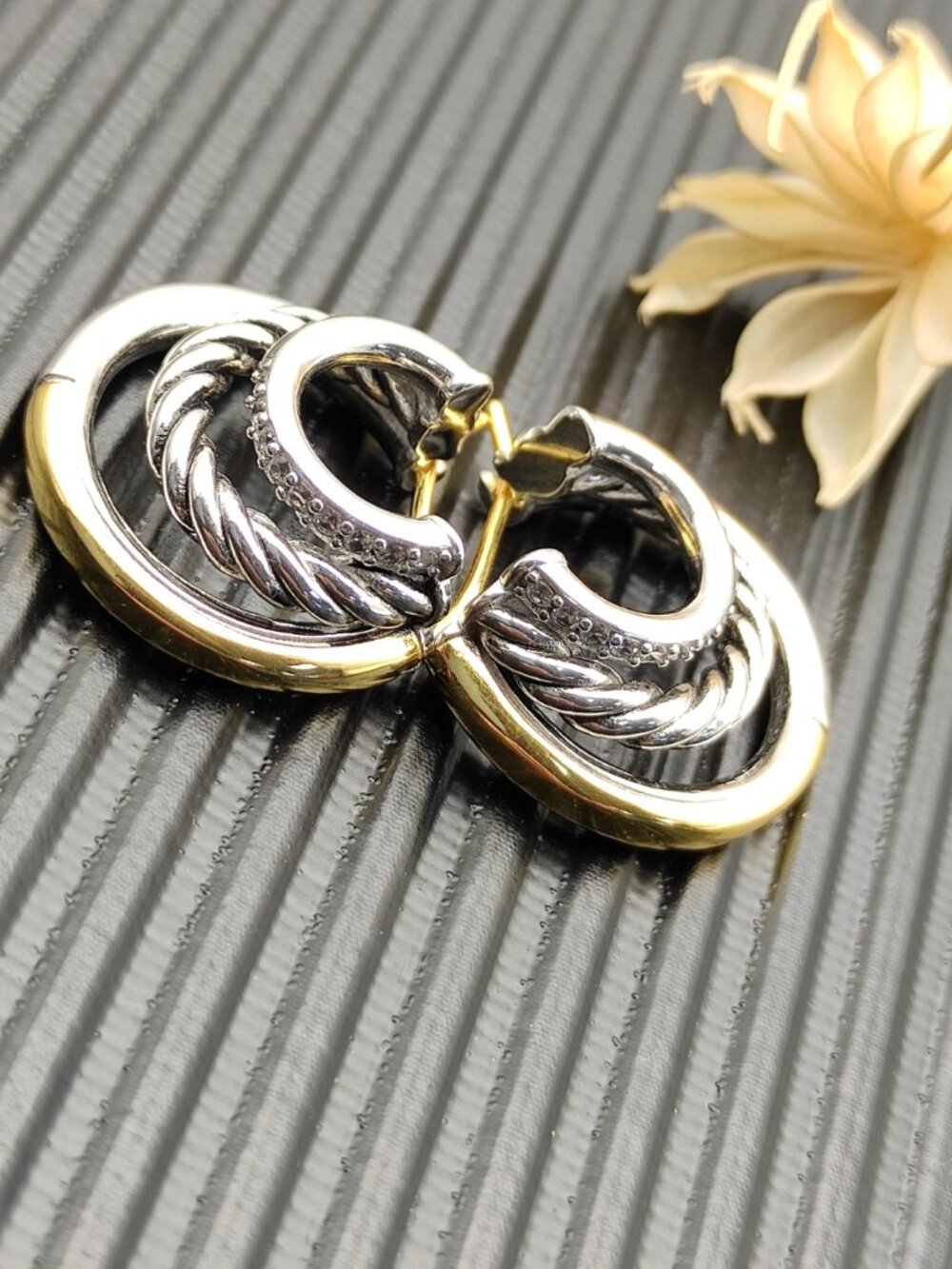 David Yurman 925 Silver Earrings with Original Pouch